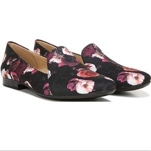 Naturalizer Emiline Loafer